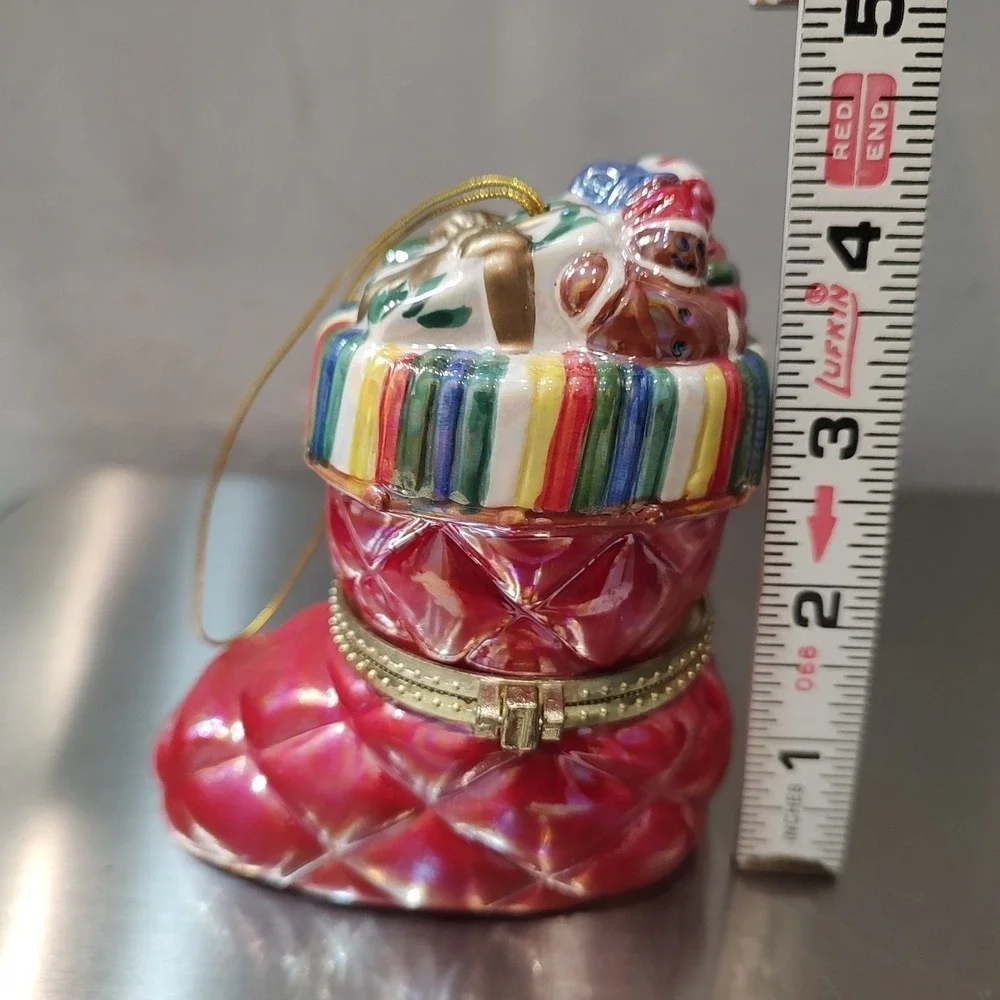 Mr. Christmas‎ Boot Musical Hanging Wind-Up Ornament Plays Music Red Kids Tree